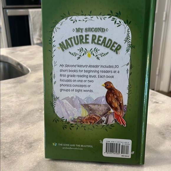 Green Nature Reader - Picture 2 of 2